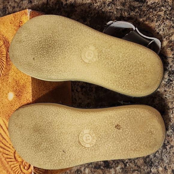 Sandals - Picture 6 of 6